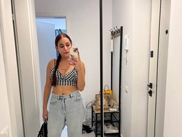AlinaFoxx live stream preview