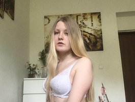 xmileygreyx live cam